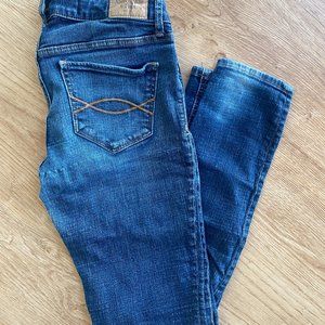 Women's Abercrombie & Fitch Size 2 Regular Jeans W26 / L29